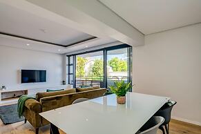 Conveniently Located Apartment in Green Point C on S