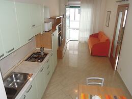 Lovely Flat Next to the Beach - Beahost