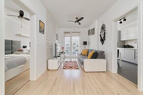 Apartment Zakladowa by Renters