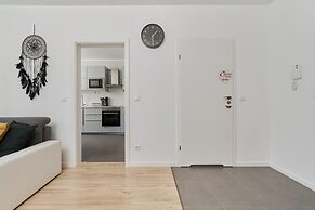 Apartment Zakladowa by Renters