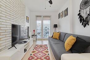 Apartment Zakladowa by Renters