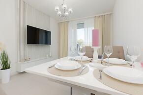 Zabłocie Apartments Cracow by Renters