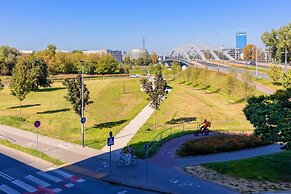 Zabłocie Apartments Cracow by Renters