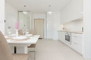 Zabłocie Apartments Cracow by Renters