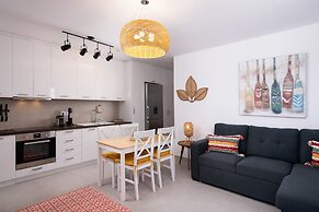 Hosting Moments Flat with Private Mini Pool