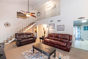Spacious 3BR Pensacola Townhouse