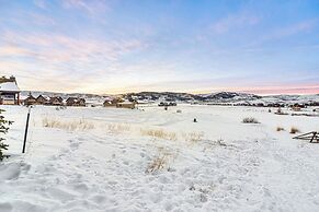 Home on Golf Course w/ Hot Tub, Near Grand Lake