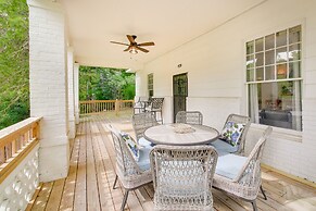 Chic Hot Springs Vacation Rental, Walk to Town!
