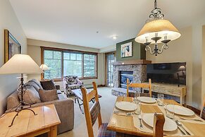 Ski-in Breckenridge Condo w/ Fireplace + Balcony!