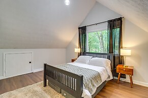 Deck, Fire Pit & Pool Access: Pennsylvania Home!