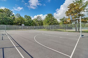 Deck, Fire Pit & Pool Access: Pennsylvania Home!