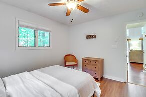 Deck, Fire Pit & Pool Access: Pennsylvania Home!