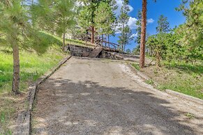 Ruidoso Cabin w/ Deck + Views: 4 Mi to Winter Park