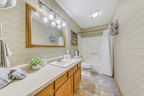 Ruidoso Cabin w/ Deck + Views: 4 Mi to Winter Park