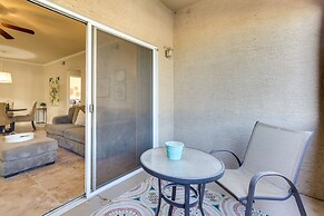 Central Phoenix Condo - Walk to Papago Park!