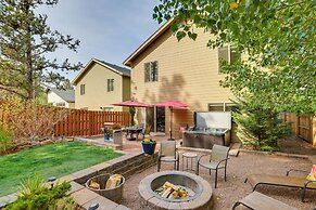 Bend Getaway w/ Private Hot Tub, Patio & Grill!