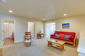 Bend Getaway w/ Private Hot Tub, Patio & Grill!