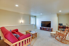 Bend Getaway w/ Private Hot Tub, Patio & Grill!