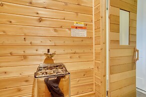 Chic Utah Getaway w/ Fireplace, Sauna & 2 Decks!