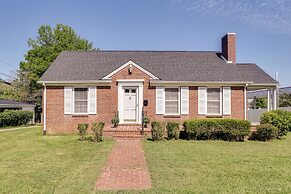 Charming Tullahoma Stay w/ Great Walkable Location