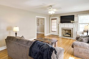 Charming Tullahoma Stay w/ Great Walkable Location