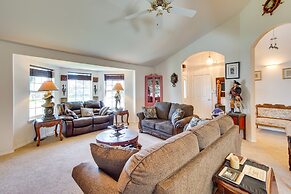 6 Mi to Dtwn Yakima: Central Washington Home