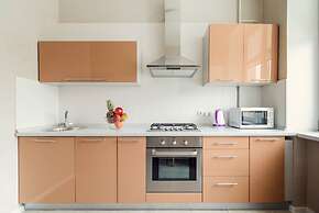 Apartment near the metro