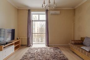 Apartment near the metro