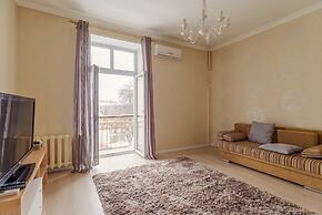 Apartment near the metro