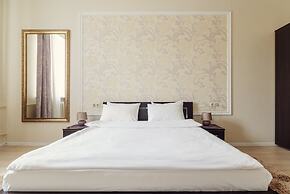 Apartment near the metro