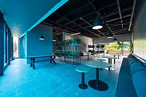 Go Living & Suites - Jalo Rent