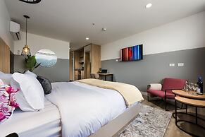 Go Living & Suites - Jalo Rent