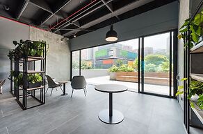 Go Living & Suites - Jalo Rent