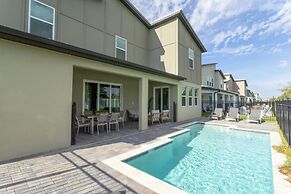 Gorgeous 8B 7BA Melbournbeach w Pool Dock Beach