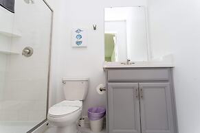 Gorgeous 8B 7BA Melbournbeach w Pool Dock Beach