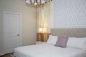 Fabulous Starwars Game Room 9Bd 5BA Sleep 25