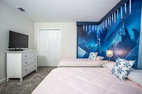 Fabulous Starwars Game Room 9Bd 5BA Sleep 25