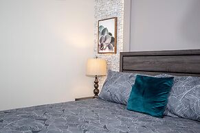 Fabulous Starwars Game Room 9Bd 5BA Sleep 25