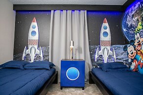 Fabulous Starwars Game Room 9Bd 5BA Sleep 25