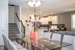 Fabulous Starwars Game Room 9Bd 5BA Sleep 25