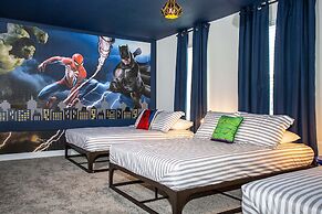 Fabulous Starwars Game Room 9Bd 5BA Sleep 25