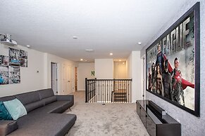 Fabulous Starwars Game Room 9Bd 5BA Sleep 25