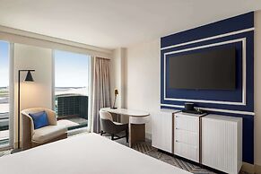 Hilton BNA Nashville Airport Terminal