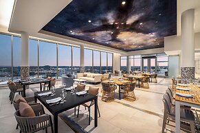 Hilton BNA Nashville Airport Terminal