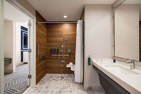 Hilton BNA Nashville Airport Terminal