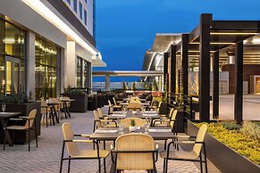 Hilton BNA Nashville Airport Terminal