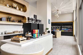 Hilton BNA Nashville Airport Terminal