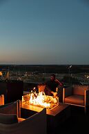 Hilton BNA Nashville Airport Terminal