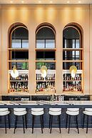 Hilton BNA Nashville Airport Terminal