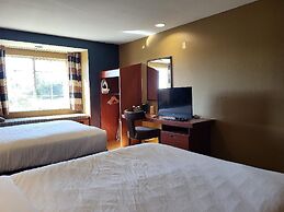 Starkville Inn & Suites